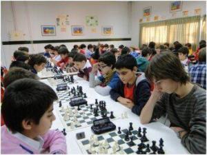 torneo de ajedrez colegio base en Madrid, club de ajedrez blanco y negro